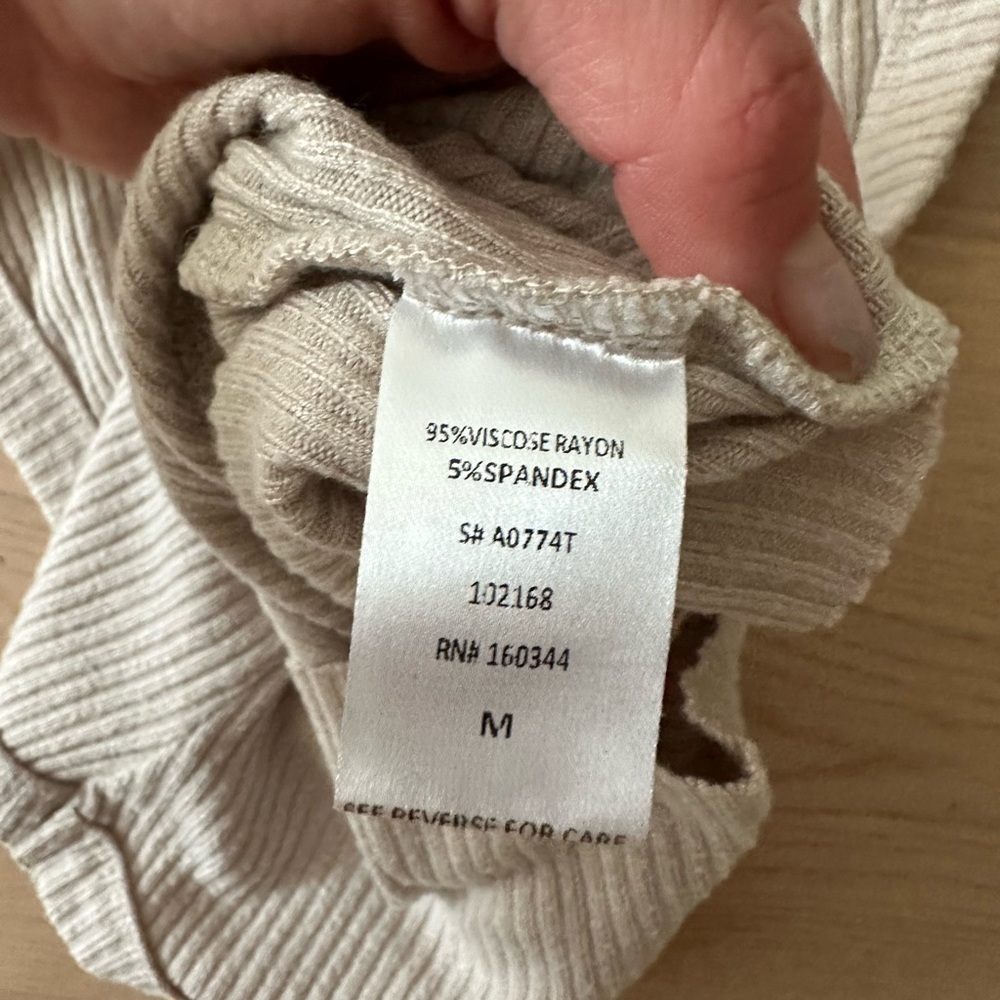 Ribbed Isalis Crop Tank — image 3 of 3